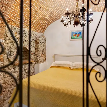 Apartment In Saccone Finale Ligure